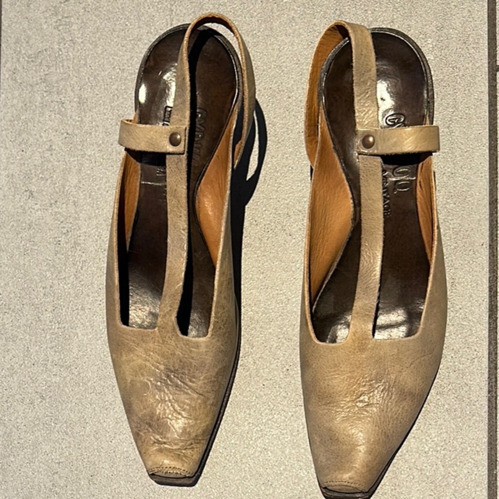 Elegant Cydwoq “Function” Tan Squared Toe Heels with Ankle Straps